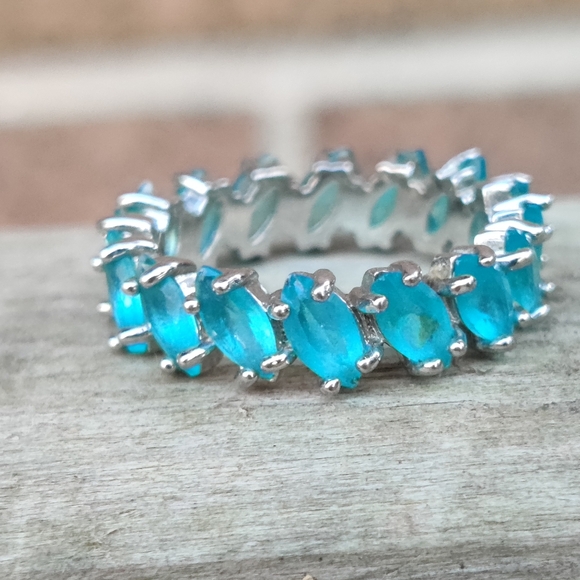 Sterling Blue Apatite Gemstone Ring - Picture 2 of 5